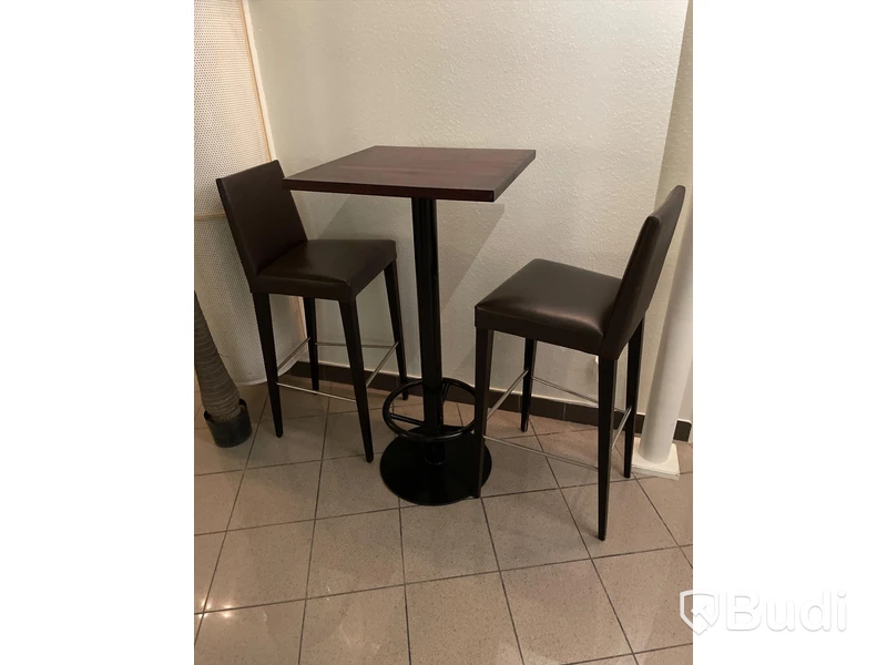 2 st barstolar samt barbord