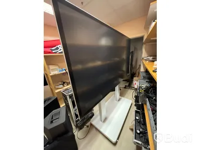 Bestboard, stor tv, 85 tum med inbyggd dator på SMS-stativ Obs! Saknar fjärrkontroll