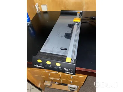 Pappersskärare Fellowes samt laminator Leipzig