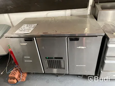 Grillstugan, 2 st kylbänkar, infravärme, vinkyl, rostfri arbetsbänk