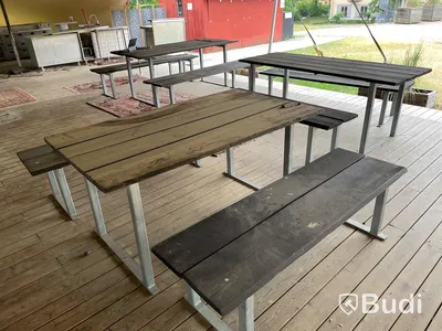 5 st bord samt 8 st bänkar