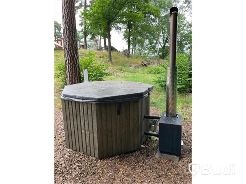 Badtunna med lock, diameter 190 cm, höjd 110 cm
