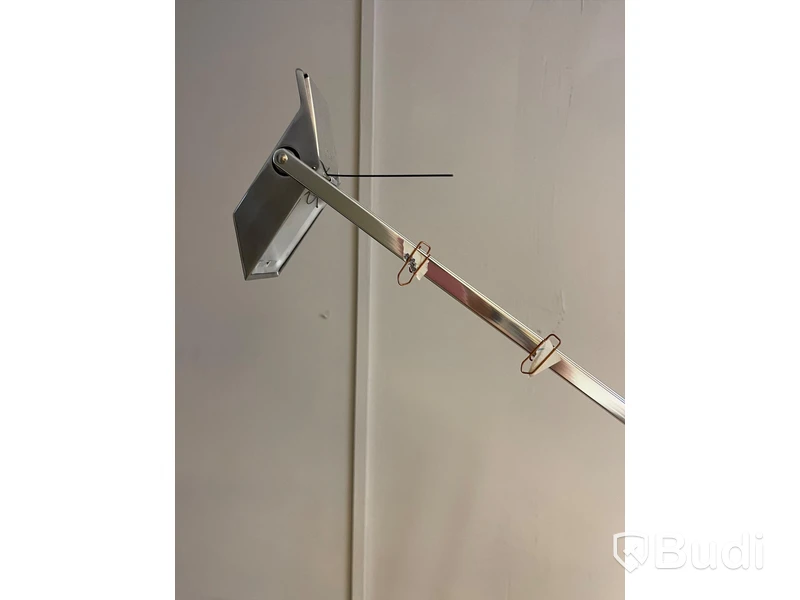 Skrivbordslampa, Milano Artemide spa, Design R. Sapper. Nypris 4000 kr