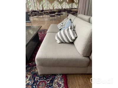 Soffbord samt Grå Soffa