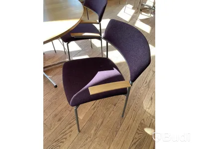 Runt matbord dia 120 cm samt 5st stolar EFG