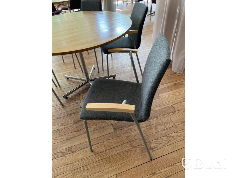 Runt matbord dia 120 cm samt 5st stolar Balzar Beskow