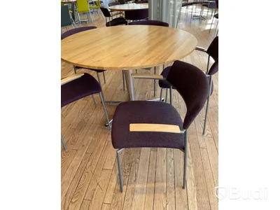 Runt matbord dia 120 cm samt 5st stolar EFG