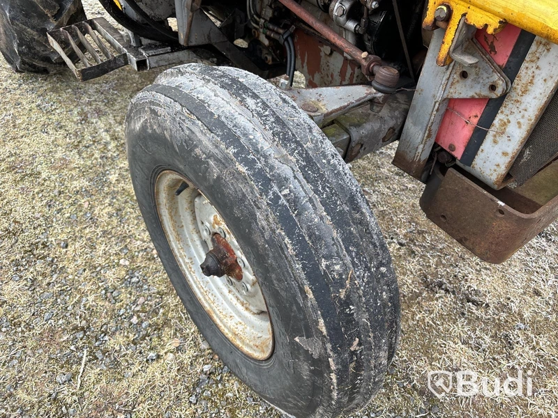 Traktor med lastare Massey Ferguson 240-2, -1979