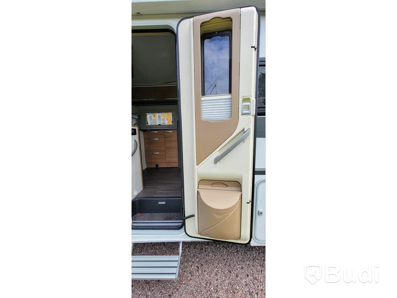 Husbil Adria 600 DT - 2020