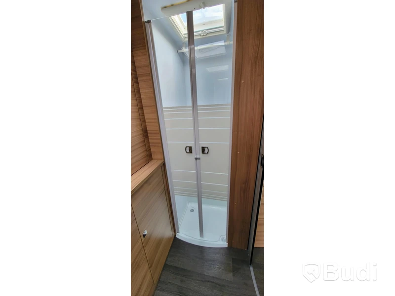 Husbil Adria 600 DT - 2020