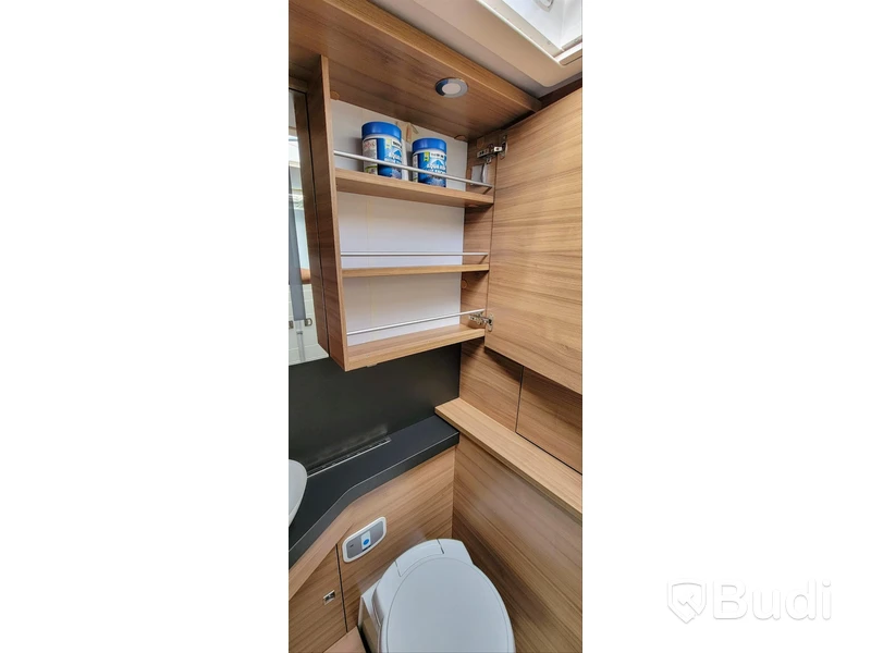 Husbil Adria 600 DT - 2020