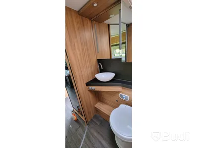 Husbil Adria 600 DT - 2020