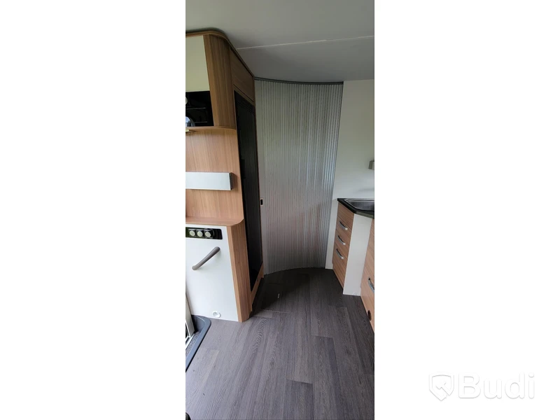 Husbil Adria 600 DT - 2020