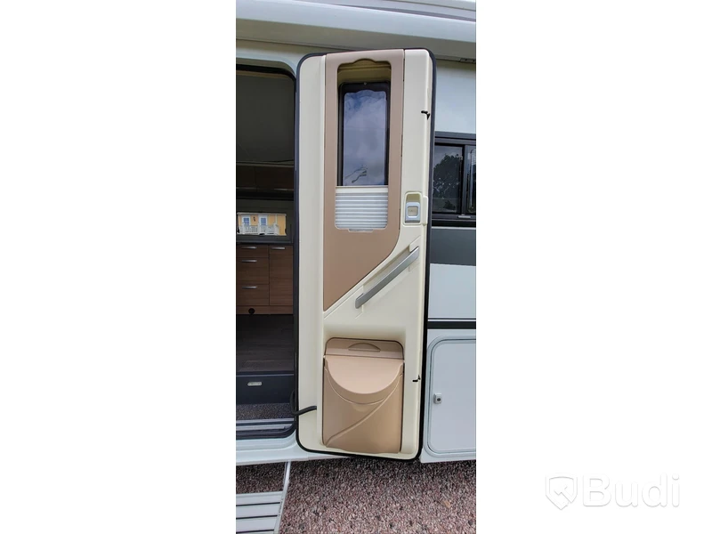 Husbil Adria 600 DT - 2020