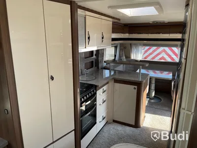 Husvagn Hobby 660 WFC Prestige | 2019