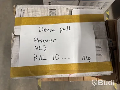 Blandad pall med pulver för lackering RAL10…