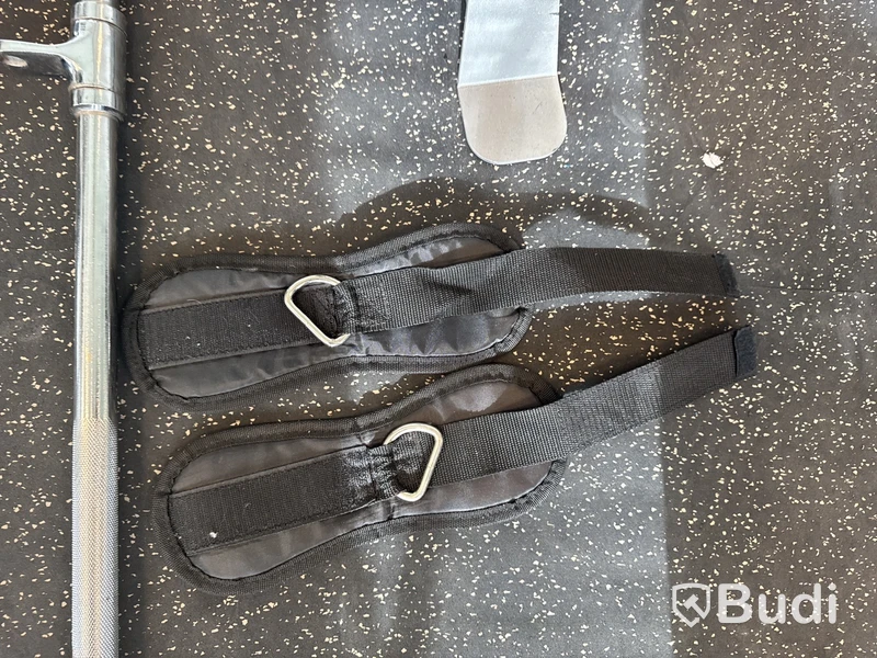 Multimaskin med ställbar bänk Body-solid