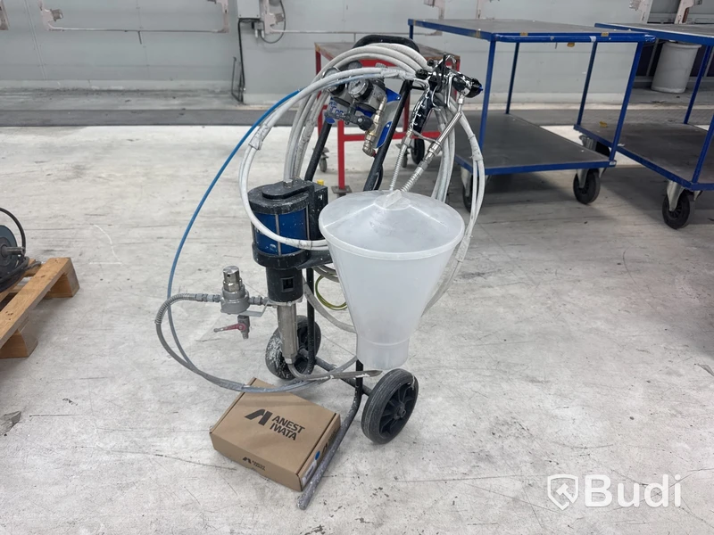 Iwata airmix pump med sprutpistol