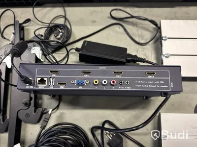 4 st. display skärmar Sony Bravia för väggmontering samt tv-wall controller