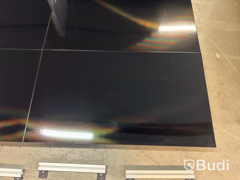 4 st. display skärmar Philips med väggstativ