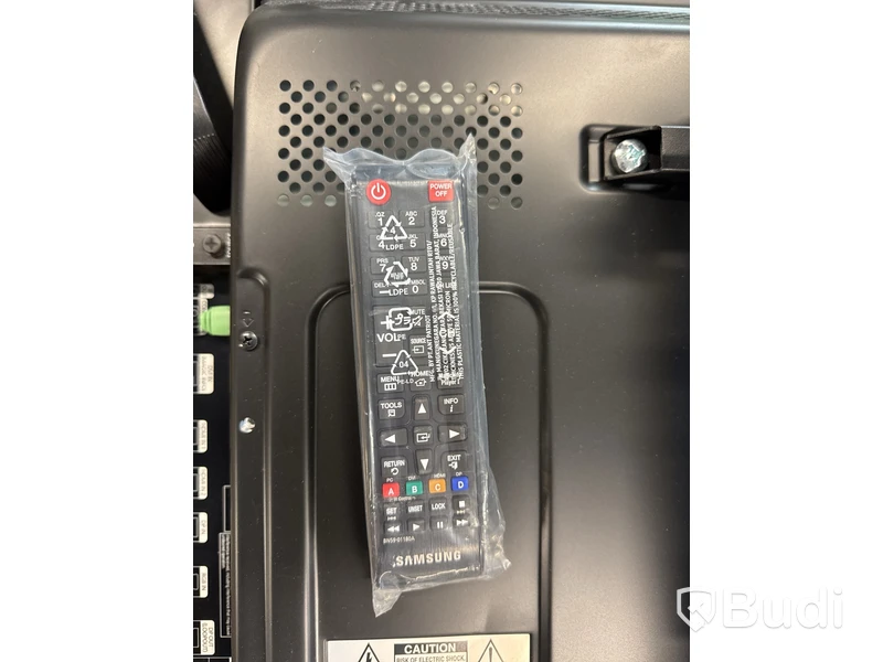 4 st. display skärmar Samsung med väggstativ