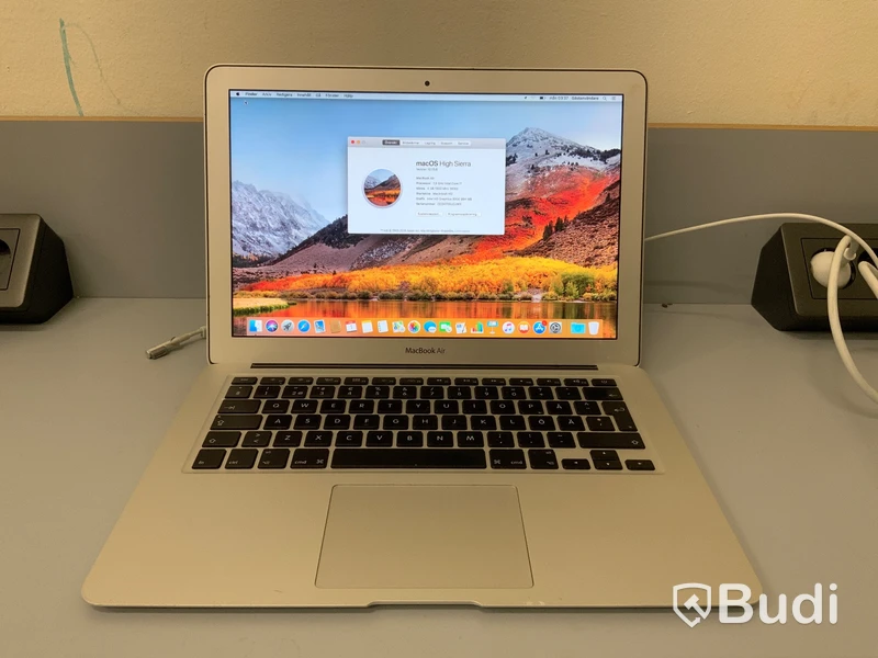 Macbook AIR ink laddare, 1,8 GHz Core I7, 4 GB RAM, 250 GB SSD