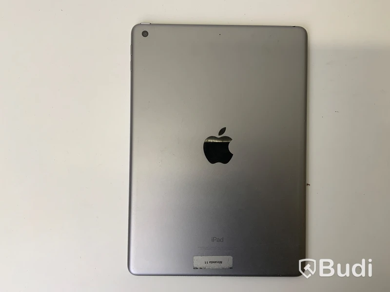 Ipad AIR 2 , 16 GB, utan laddare, spricka i skärm