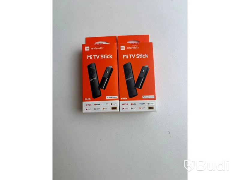 Parti med diverse tillbehör Mi TV