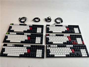 6 st. Ducky One 2 Tuxedo – Mekaniska Tangentbord (Full Size)