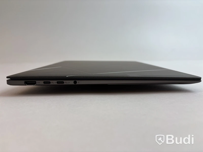 Bärbar dator Asus Zenbook S 16 UM5606 16 tum. Obs! Inget OS