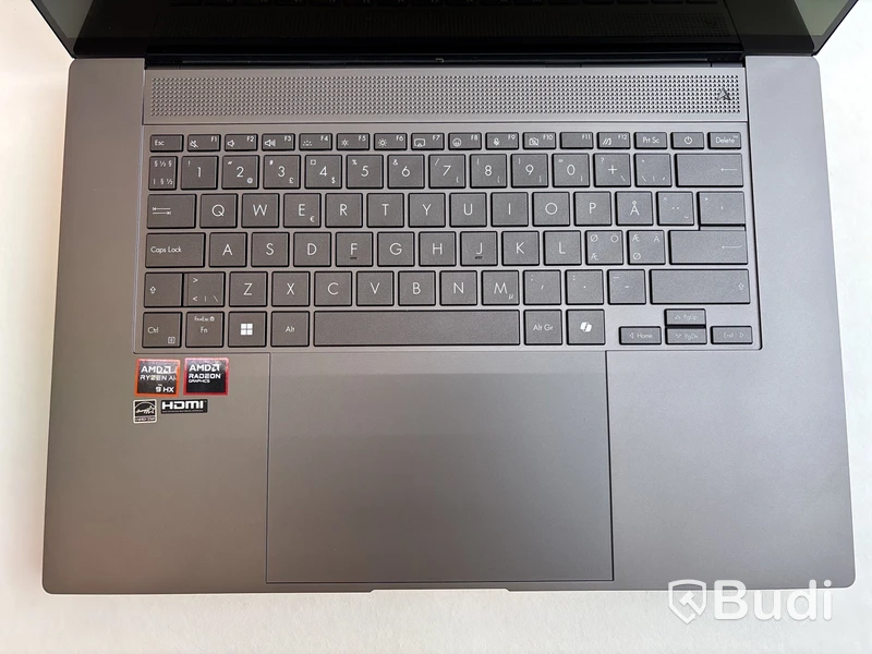 Bärbar dator Asus Zenbook S 16 UM5606 16 tum. Obs! Inget OS