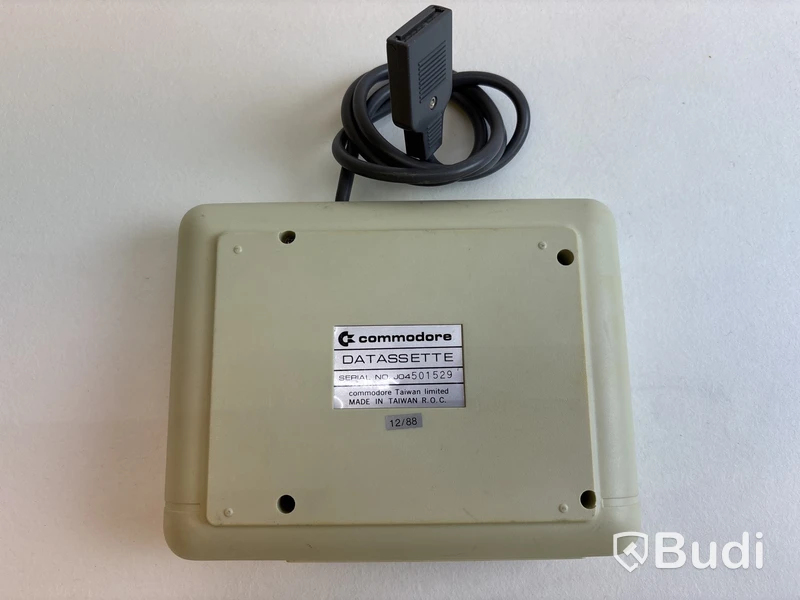 Dator Commodore 64C PC inkl. Commodore 1541 diskette och Commodore Datasette