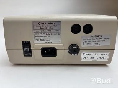 Dator Commodore 64C PC inkl. Commodore 1541 diskette och Commodore Datasette