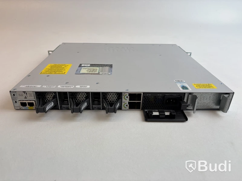 Switch Cisco Catalyst C9300-24P