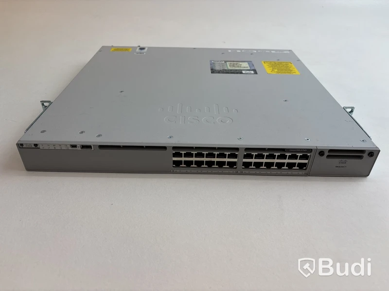 Switch Cisco Catalyst C9300-24P