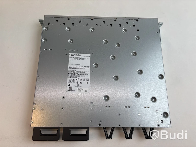Switch Cisco Catalyst C9300-48P