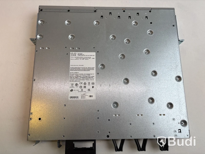 Switch Cisco Catalyst C9300-24P