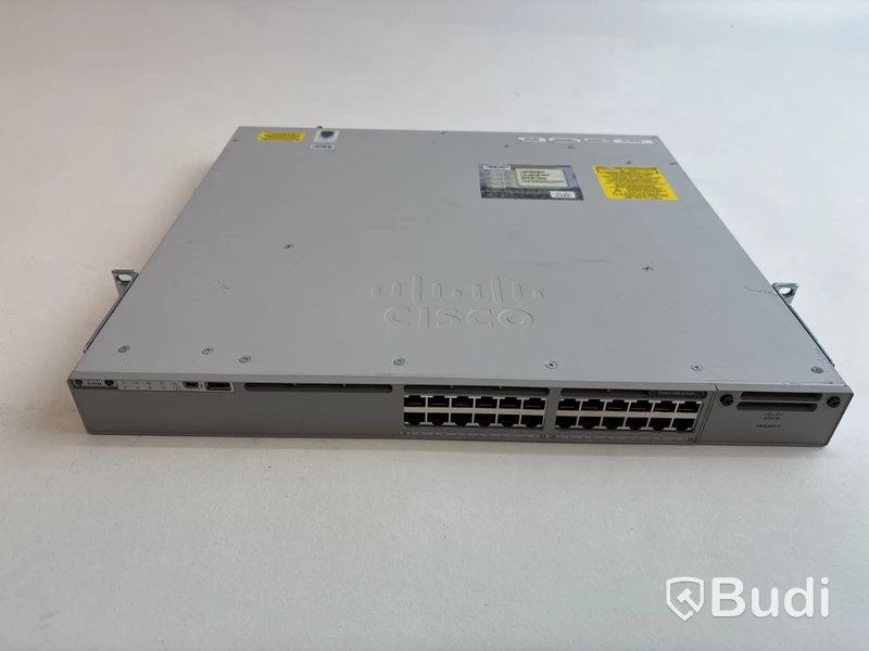 Switch Cisco Catalyst C9300-24P