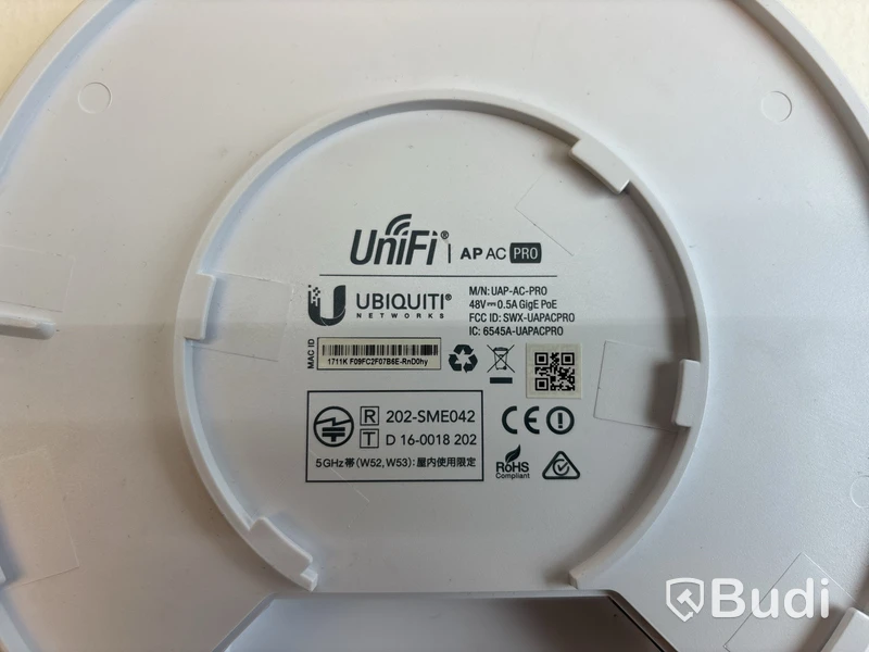 2 st. Accesspunkter Ubiquiti AP AC Pro inkl. 48V PoE injektor