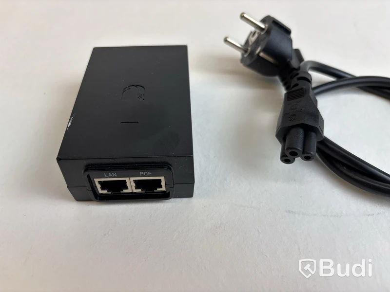 2 st. Accesspunkter Ubiquiti AP AC Pro inkl. 48V PoE injektor