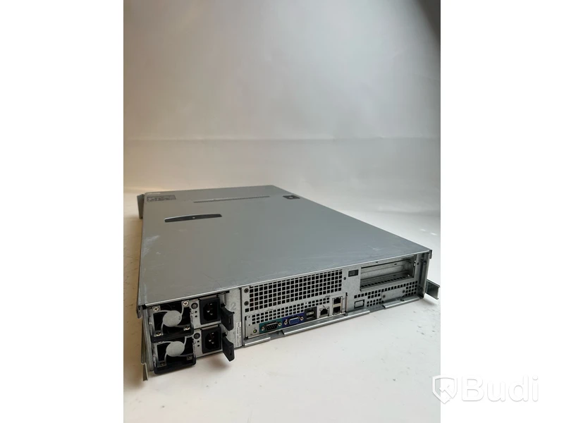 Server Dell PowerEdge C2100. OBS! Inget OS.