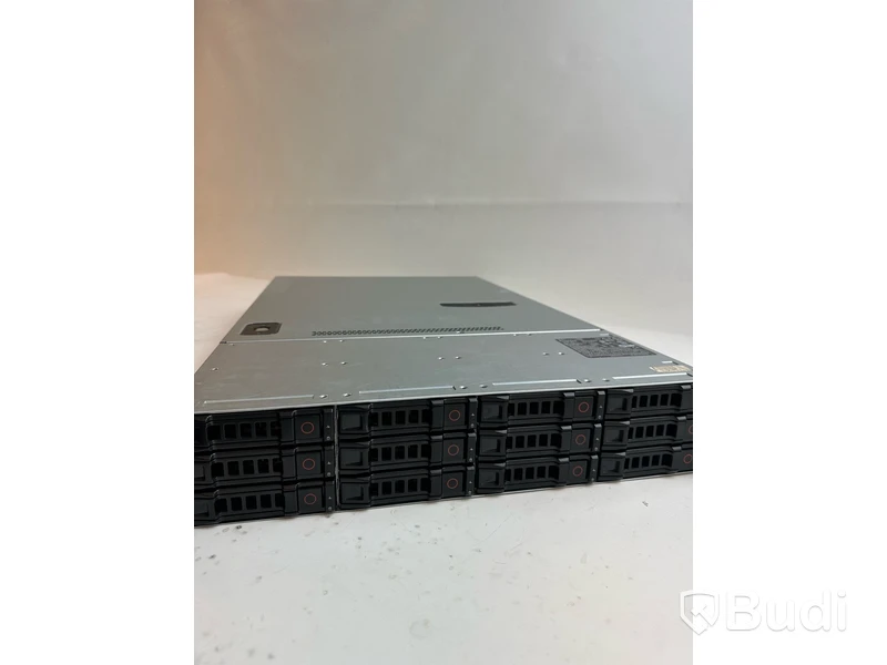 Server Dell PowerEdge C2100. OBS! Inget OS.