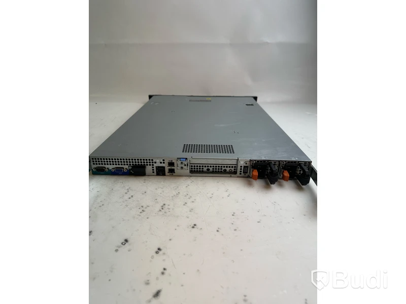 Server Dell PowerEdge R410. OBS! Inget OS.