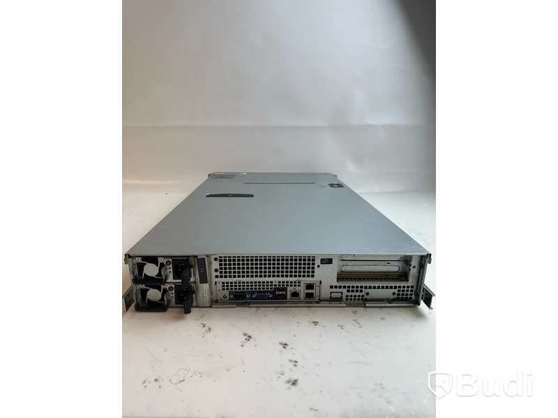 Server Dell PowerEdge C2100. OBS! Inget OS.