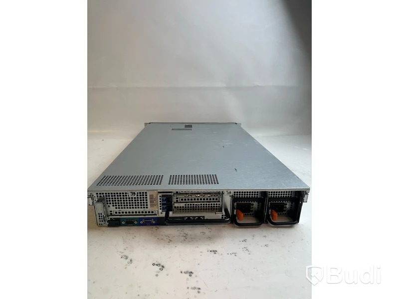 Server Dell PowerEdge 2950. OBS! Inget OS.
