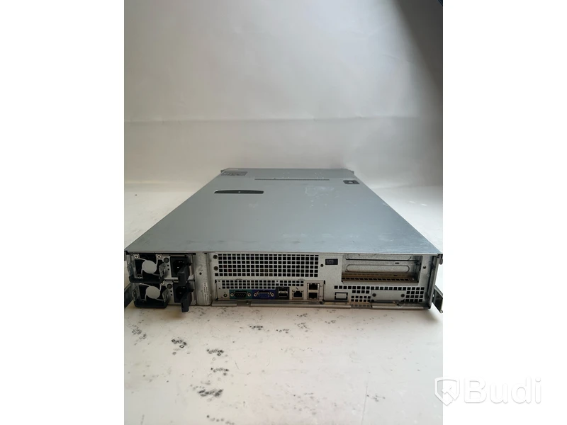 Server Dell PowerEdge C2100. OBS! Inget OS.