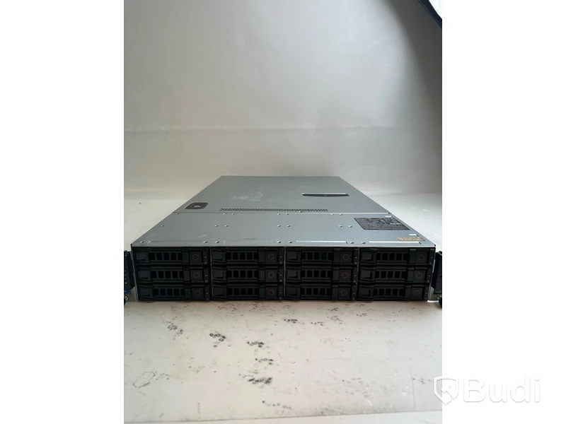 Server Dell PowerEdge C2100. OBS! Inget OS.