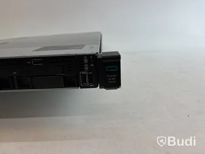 Server HPE ProLiant DL360 Gen10. OBS, inget OS
