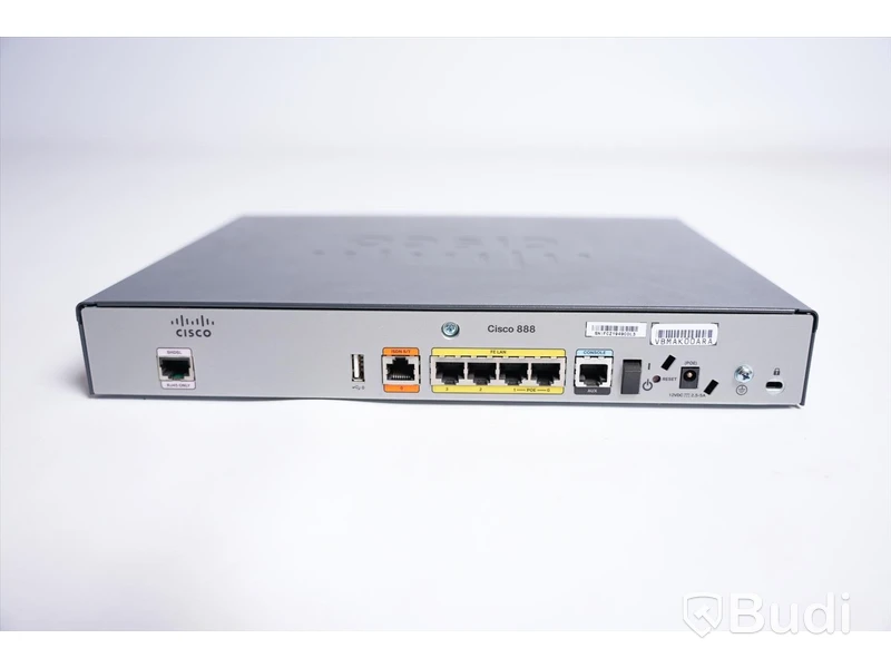 Router - Cisco C888-K9.
