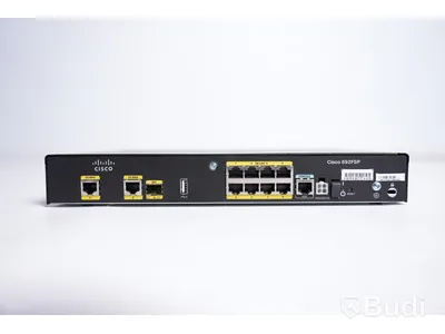 Router - Cisco 892FSP.